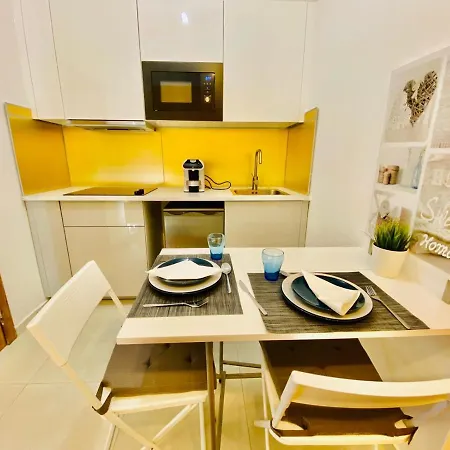 דירה Luxury Studio Flat In Lisbon City Center, Station
